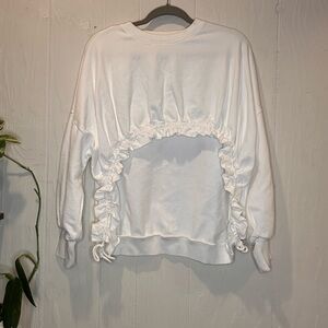 White high/low sweatshirt